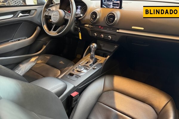 AUDI A3 1.4 TFSI FLEX SEDAN PRESTIGE TIPTRONIC 2018/2019